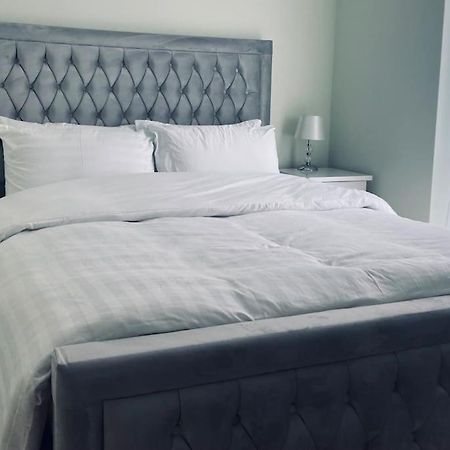 Ormeau Road Stylish Double Bedroom Luxury Apartment Belfast Bagian luar foto