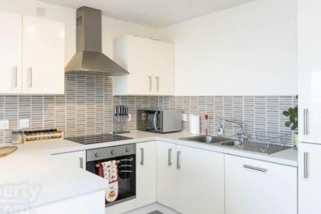 Ormeau Road Stylish Double Bedroom Luxury Apartment Belfast Bagian luar foto